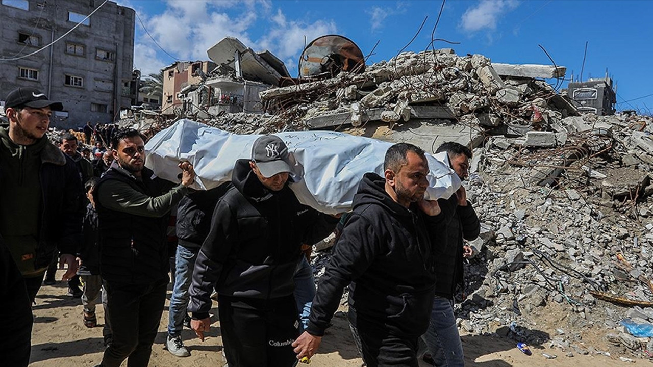 İsrail'in Gazze Şeridi'ne saldırılarında can kaybı 72 bin 562’ye yükseldi
