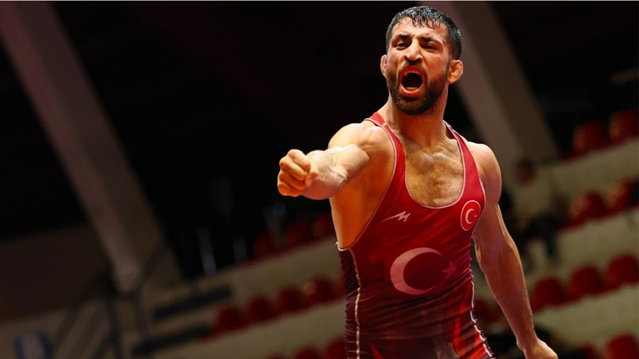 Murat Fırat Avrupa Güreş Şampiyonası’nda gümüş madalya kazandı