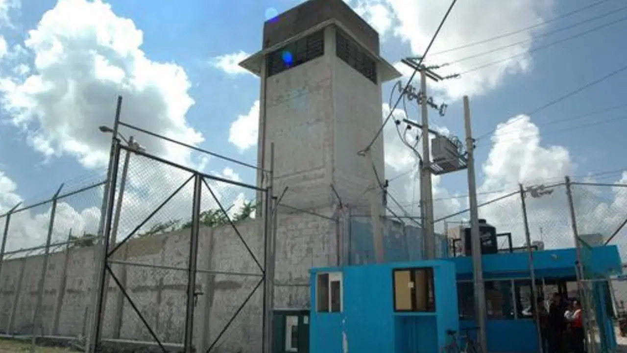 Venezuela'da cezaevinde çıkan isyanda 5 mahkum hayatını kaybetti