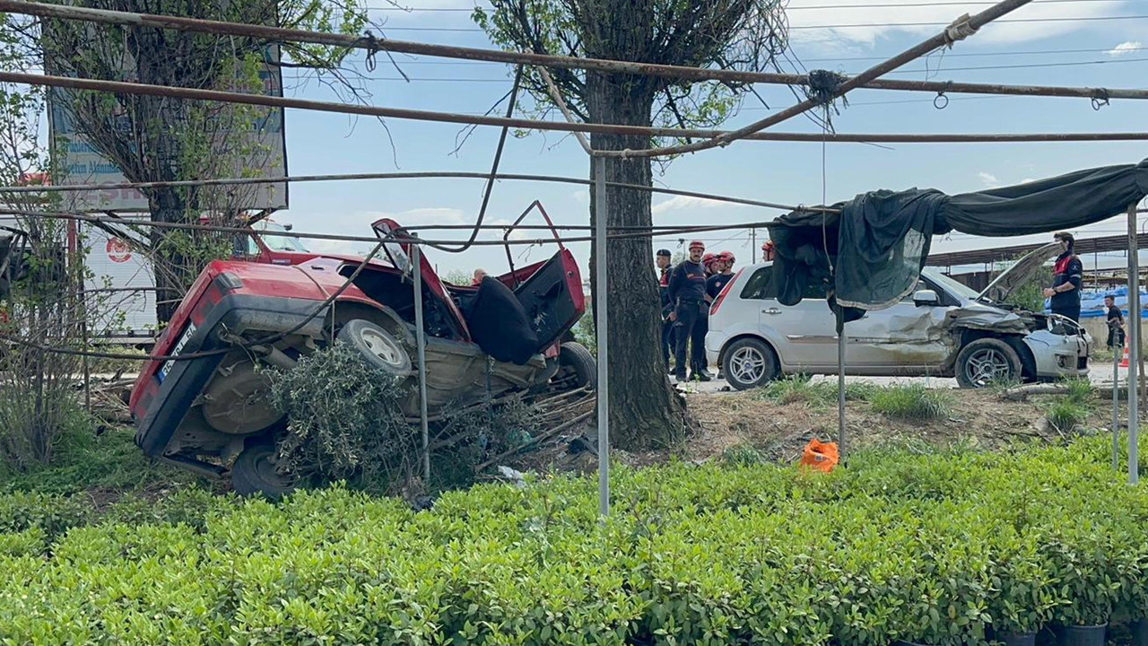 Yol savaş alanına döndü: Ödemiş'te zincirleme facia: 1 ölü 3 yaralı