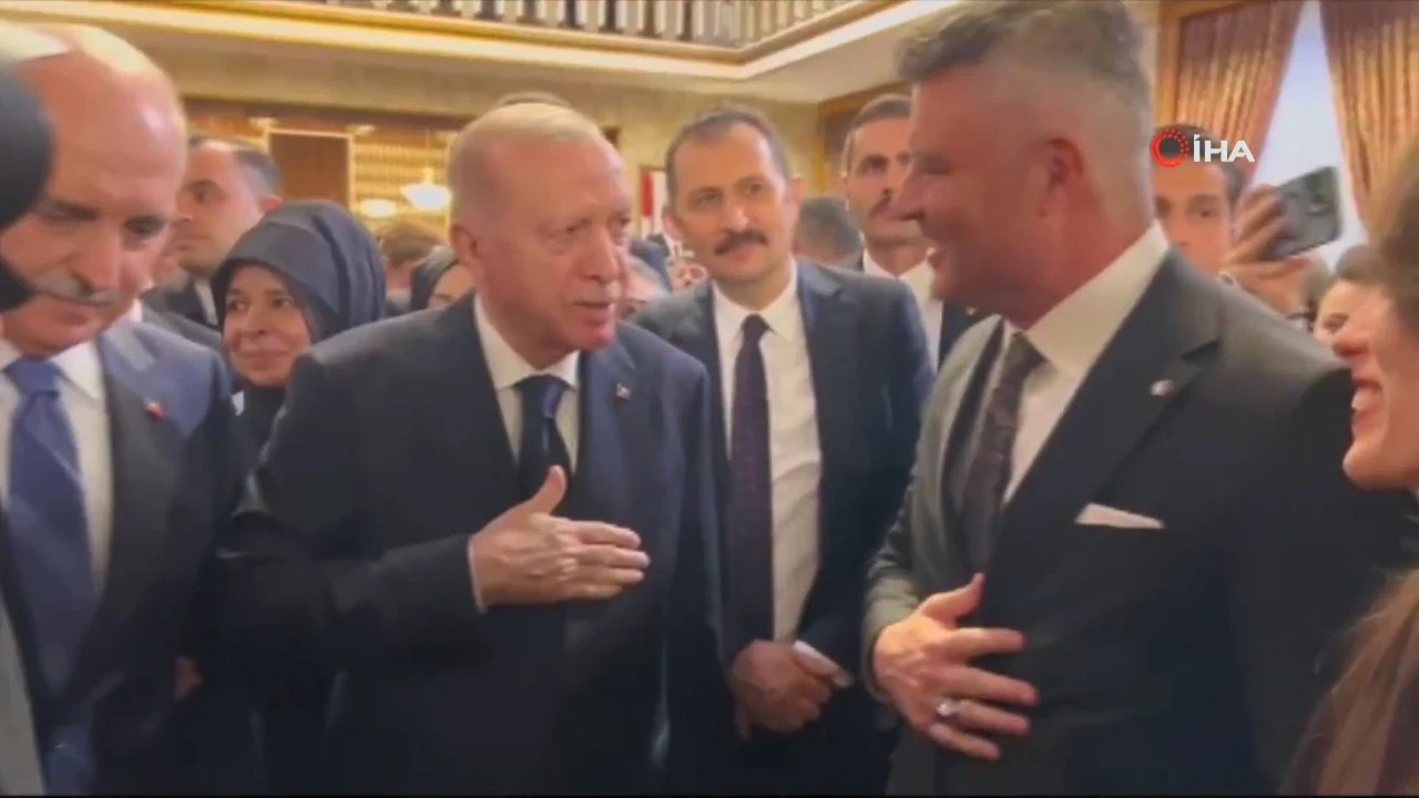 Cumhurbaşkanı Erdoğan, TBMM’de 23 Nisan resepsiyonunda Sadettin Saran ile bir araya geldi