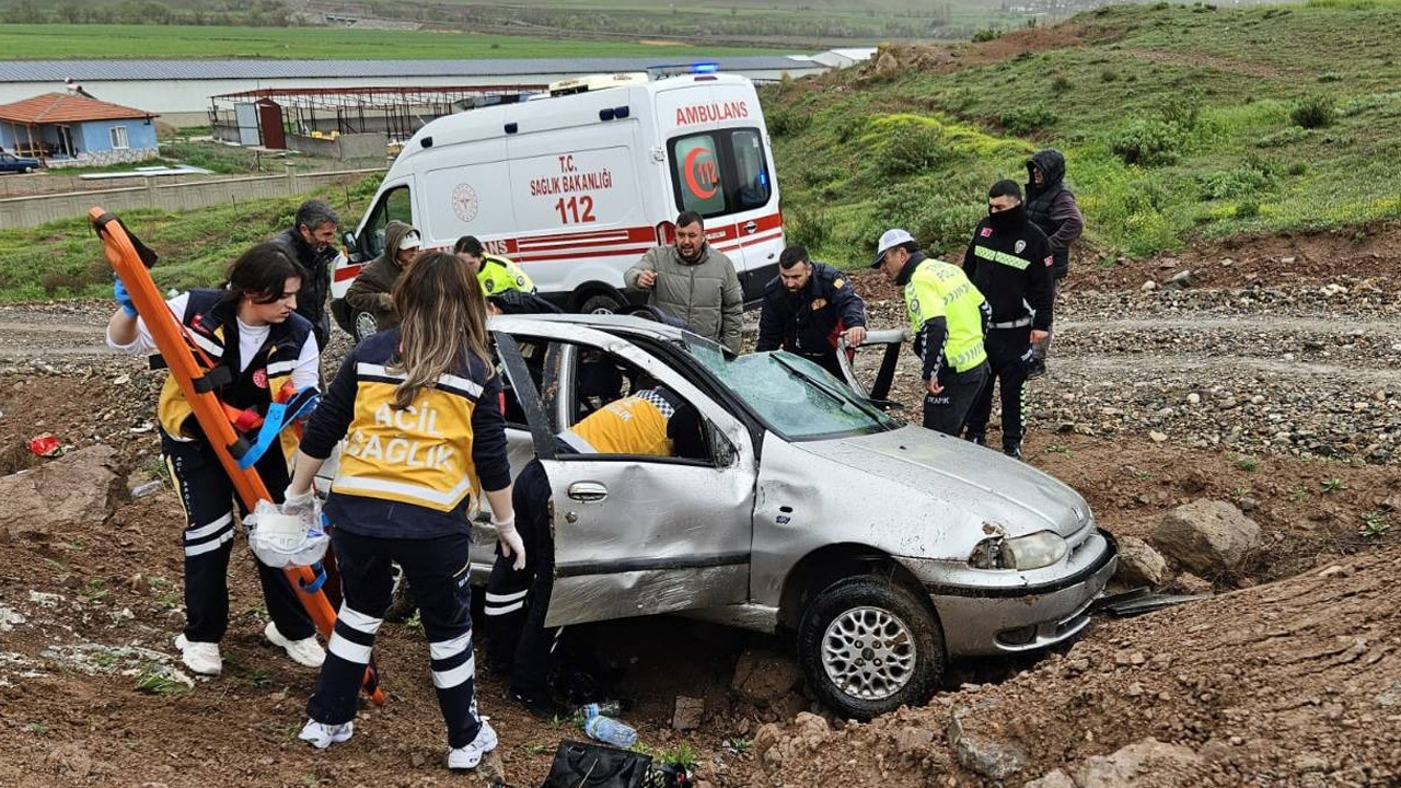 Kontrolden çıkan araç takla attı: 1 ölü