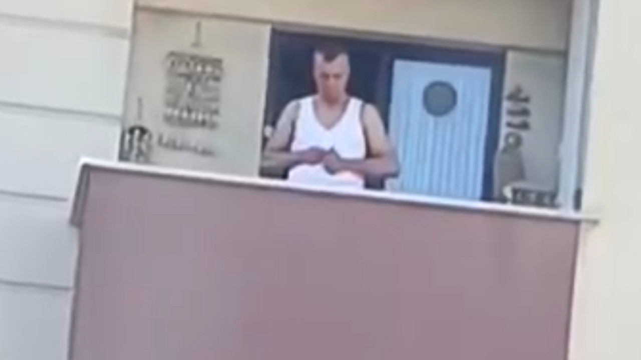 Pendik’te balkonda şarjöre mermi dolduran şüpheli yakalandı