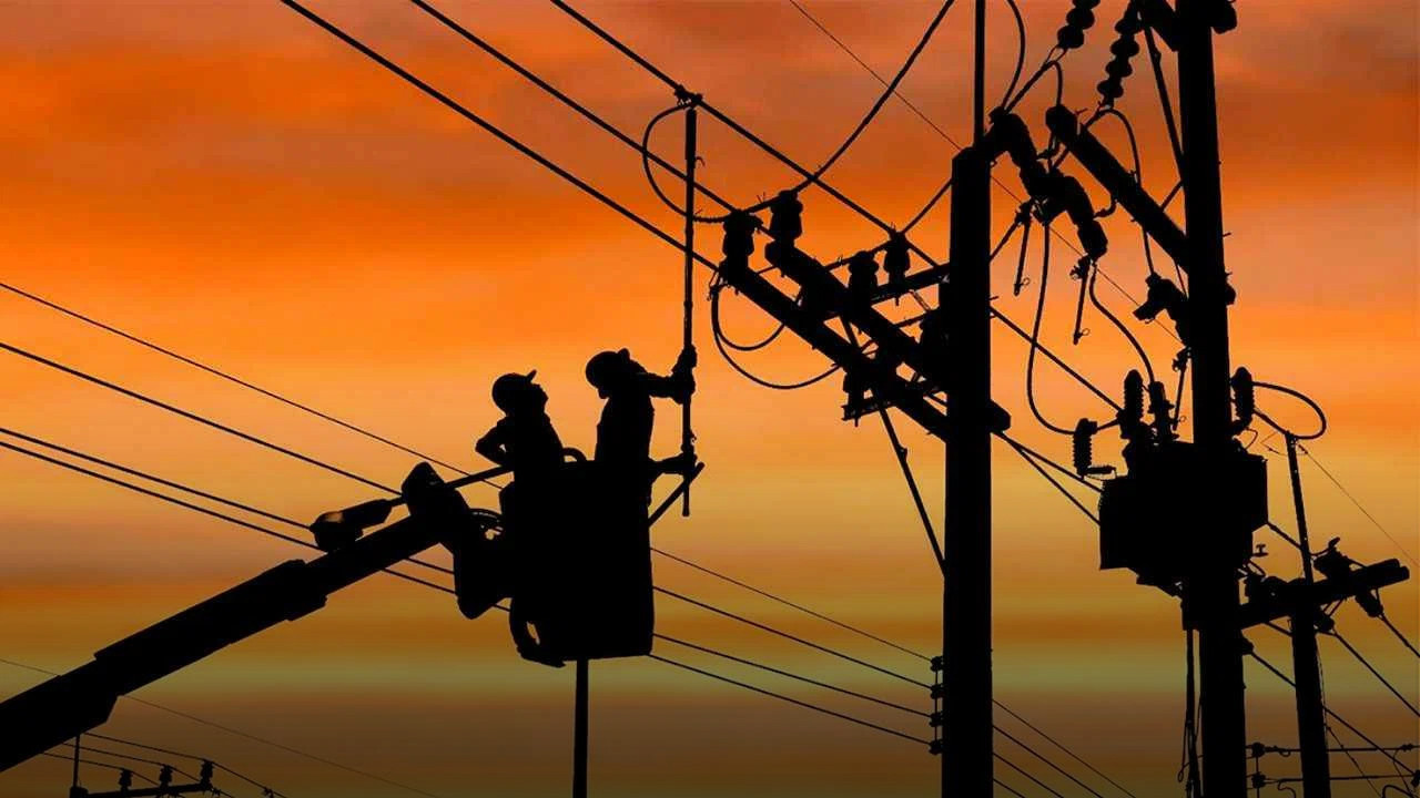 Türkiye'nin günlük elektrik tüketimi 941 bin megavatsaat oldu