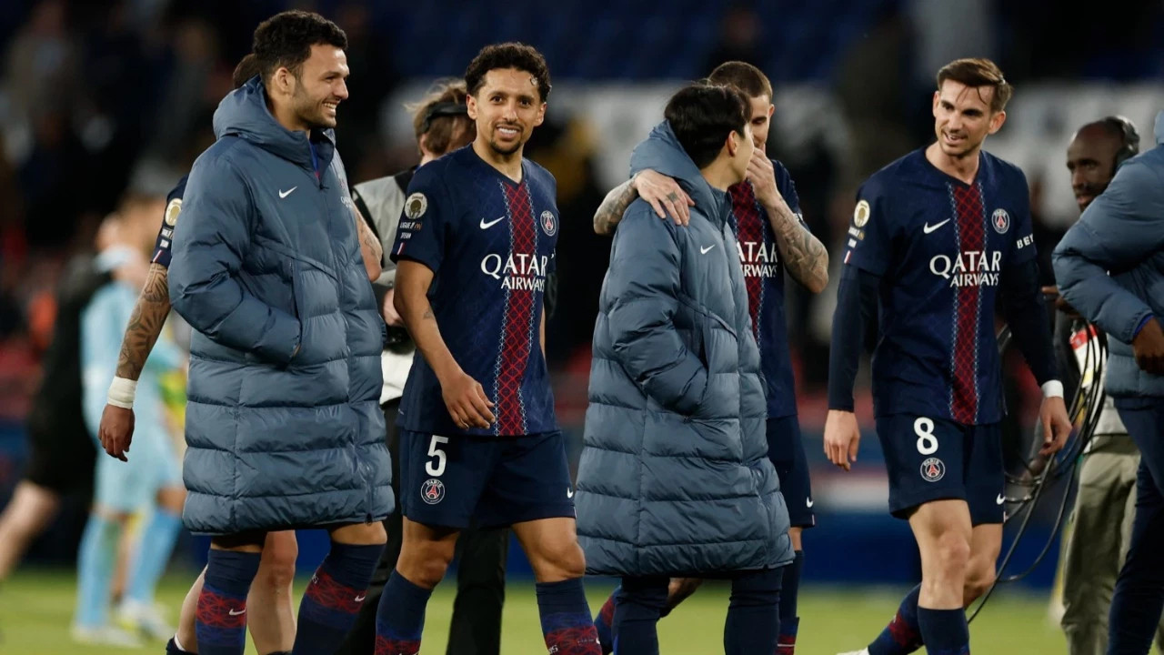 Yılın takımı ödülünü PSG aldı