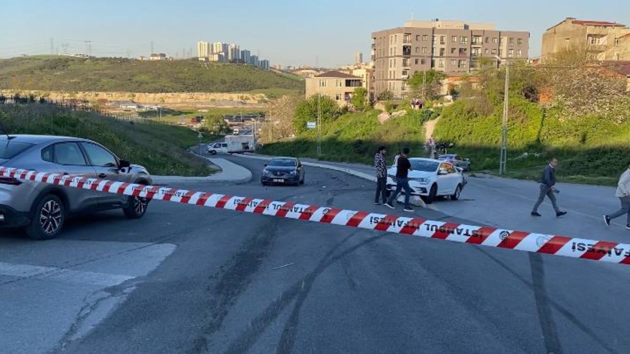 Başakşehir’de korkutan kaza: 5 araç birbirine girdi