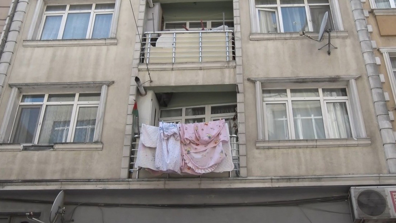 İstanbul'da feci olay: 4 yaşındaki çocuk birinci kattan düşerek ağır yaralandı