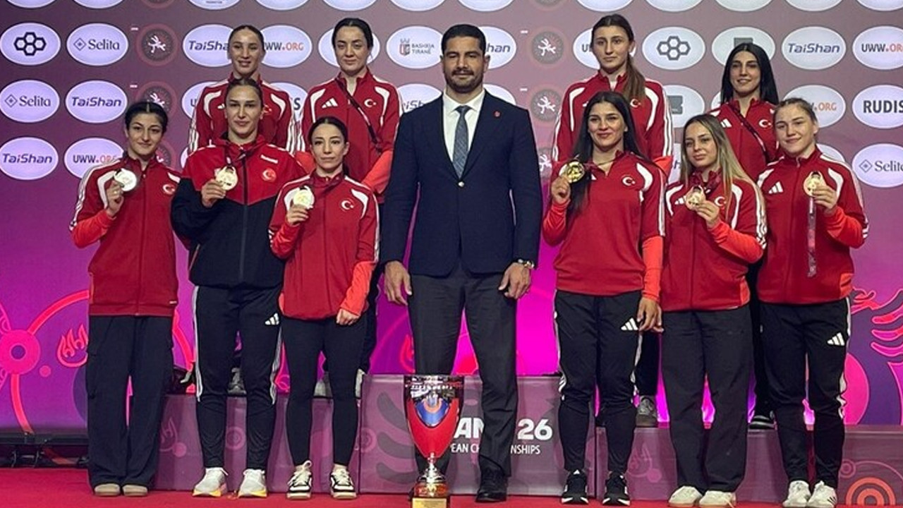 Kadın Güreş Milli Takımı Avrupa ikincisi oldu