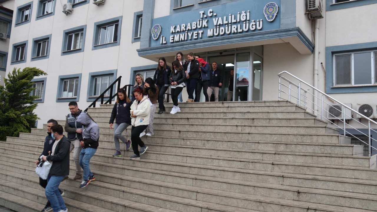 Karabük merkezli dolandırıcılık operasyonu: 18 şüpheli tutuklandı