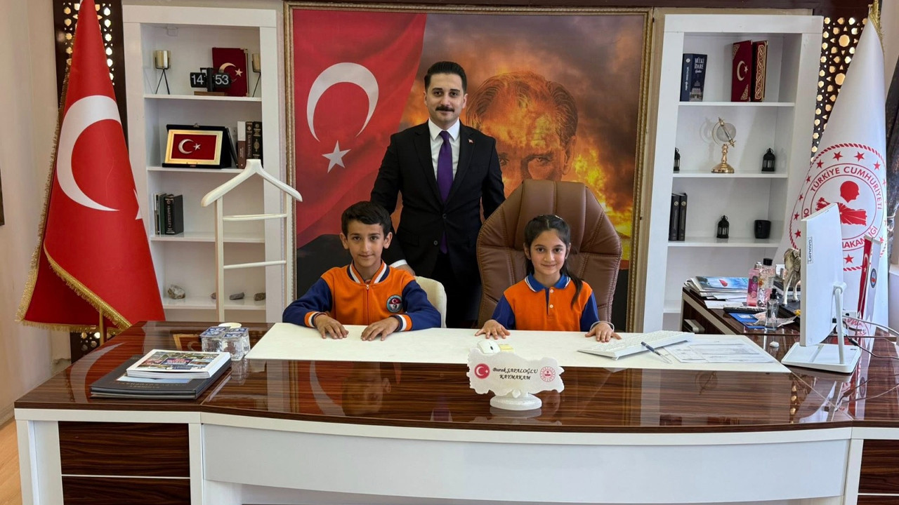 Kaymakam Şapoğlu makamı öğrencilere devretti: 23 Nisan’da temsili tören