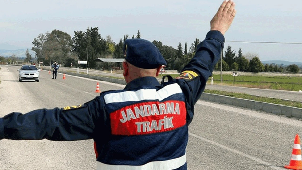 Trafiği tehlikeye düşüren sürücüye rekor ceza
