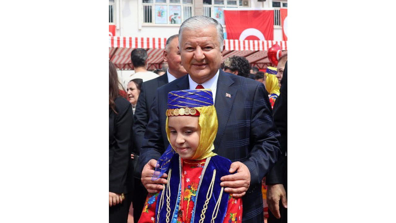 Vali Murat Duru’dan 23 Nisan mesajı: Hakimiyet kayıtsız şartsız milletindir