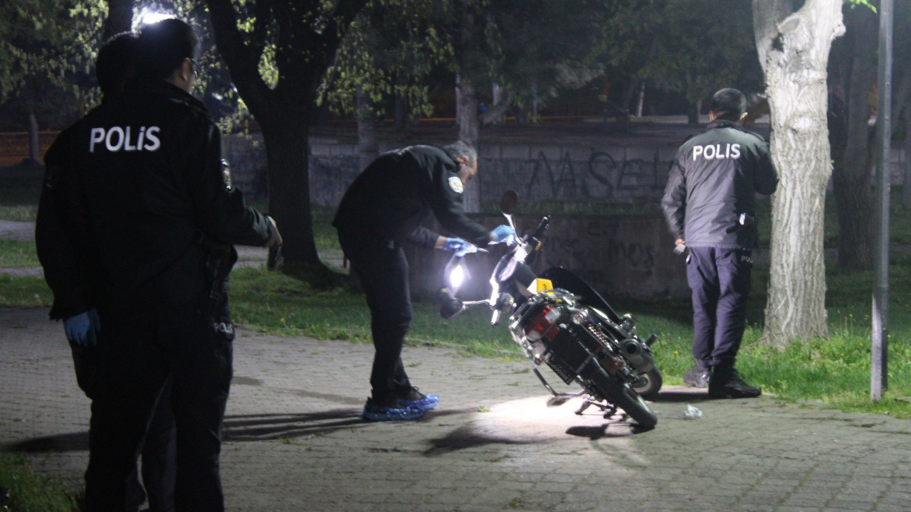 Kayseri’de parkta silahlı ve bıçaklı kavga: 2 yaralı