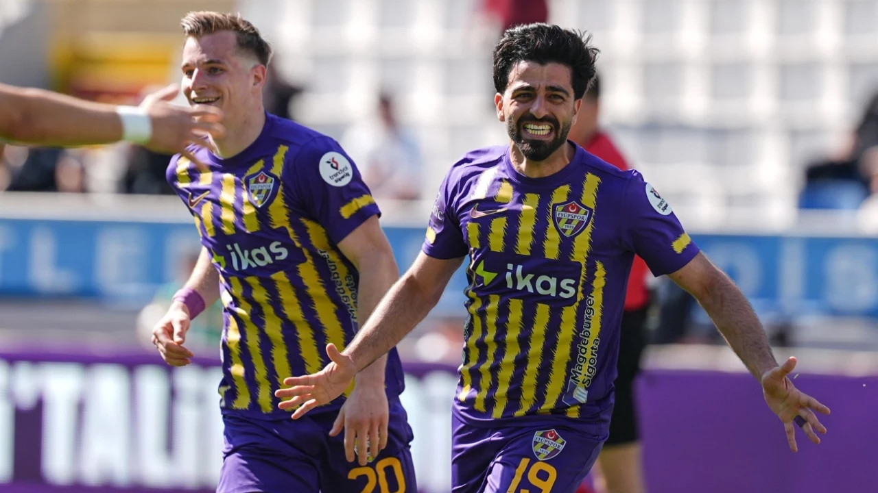 Ne yaptın sen Umut Bozok? Eyüpspor'dan Gaziantep ağlarına 16 dakikada 3 gol