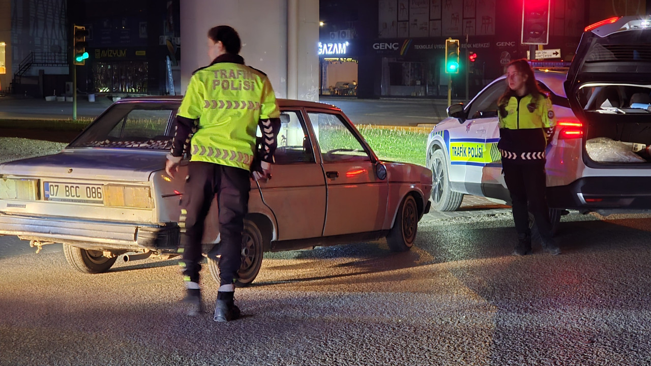 İnegöl’de polis kovalamacası bitti, ceza yağdı: Alkollü sürücüye 400 bin TL