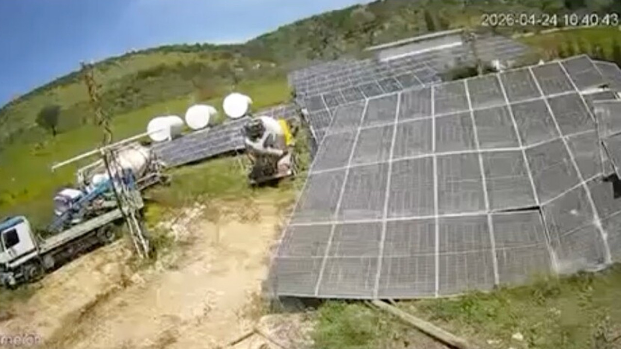 İsrail askerleri Lübnan’da Hristiyan köyünde güneş panellerini tahrip etti