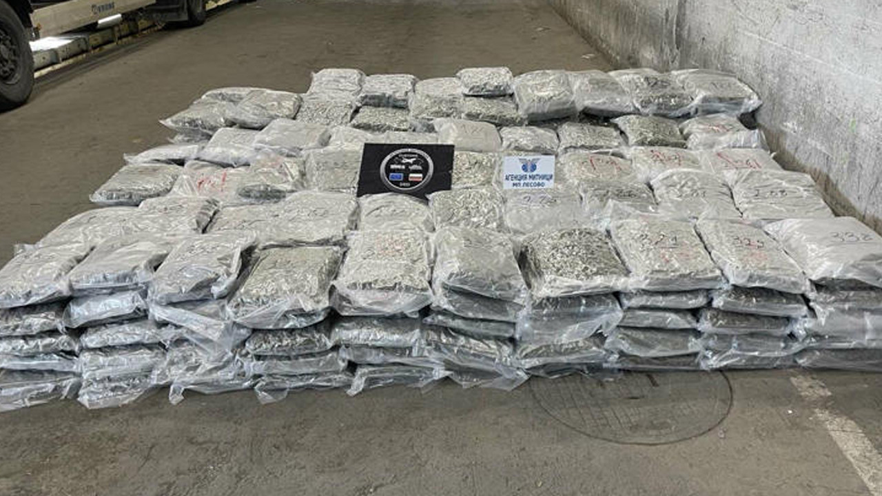 Sınırda dev operasyon: 15 milyon uyuşturucu ele geçirildi