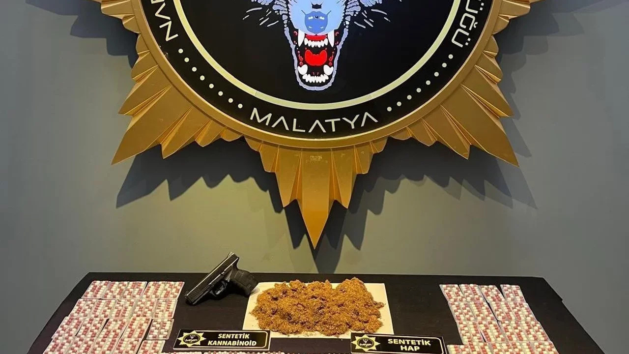 Narkotik ekipleri adrese çöktü... Malatya’da zehir tacirlerine ağır darbe