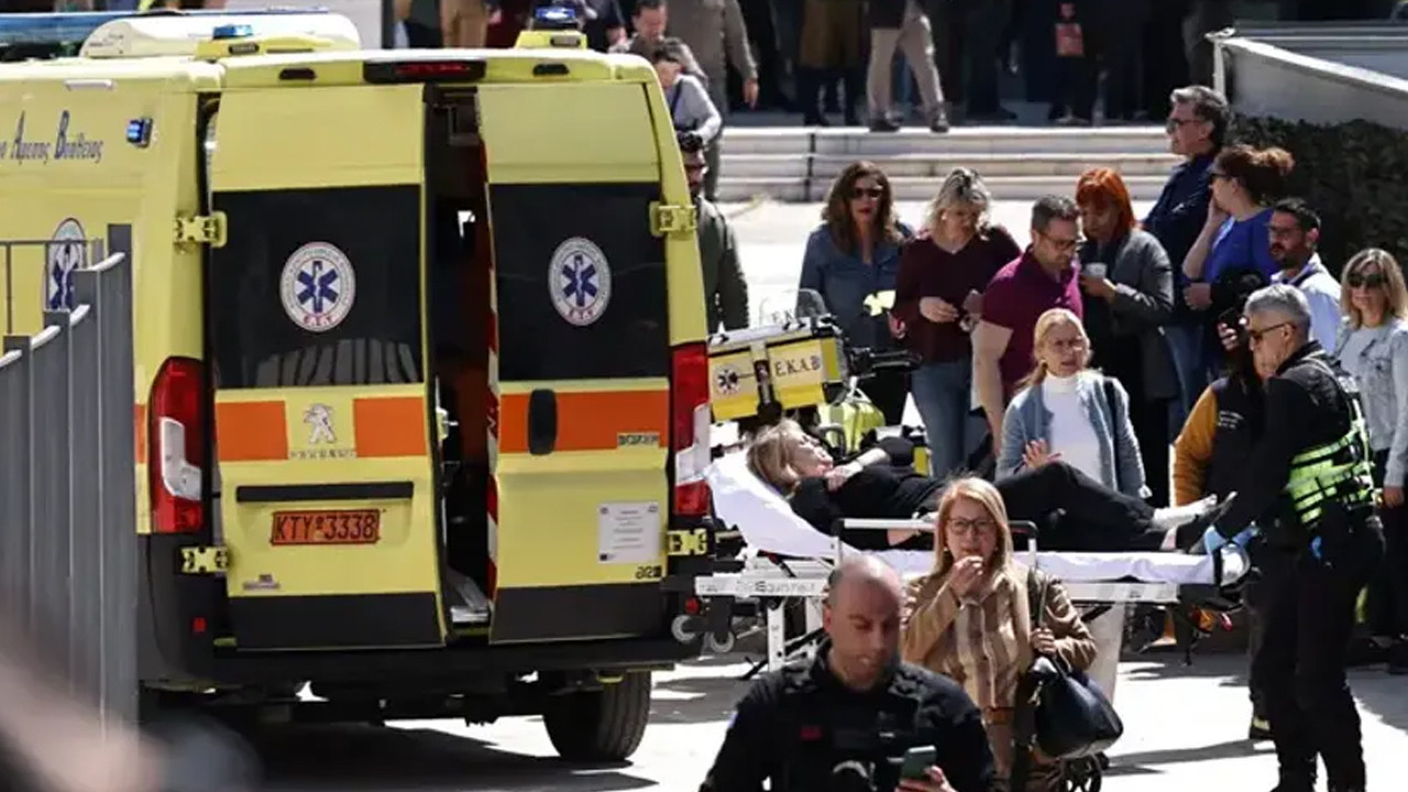 Atina'da kabus dolu dakikalar: Sosyal güvenlik ofisi ve adliyede silahlı saldırı