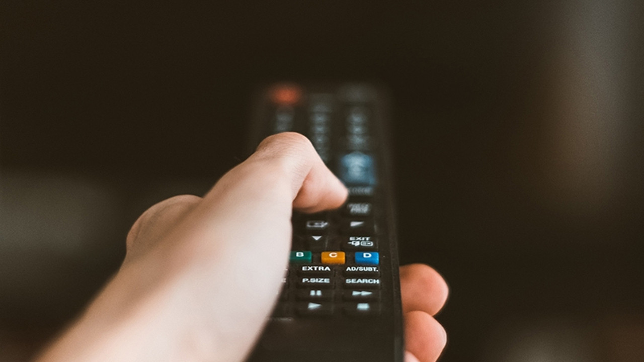 Futbolseverlere müjde: Dev maçlar şifresiz kanalda