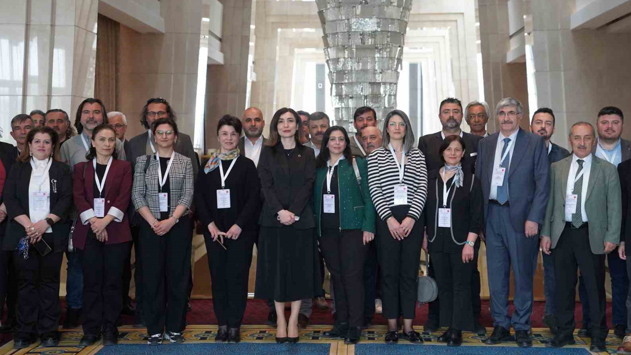 Sözlü gelenekten bilimsel kaynağa: Alevilik ve Bektaşilik Ansiklopedisi için dev istişare toplantısı