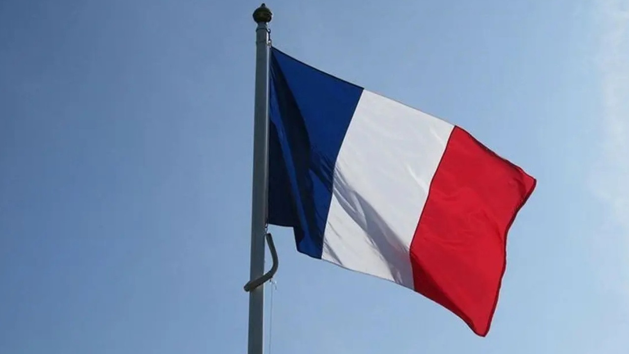 Fransa Mali'deki vatandaşlarına çağrı yaptı: Ülkeyi terkedin