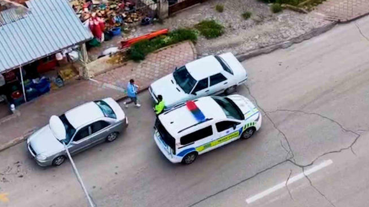 Kırıkkale'de kurnaz sürücüye dron şoku: Kaçtığına pişman oldu, cezası dudak uçuklattı