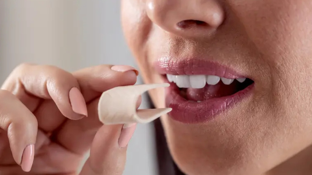 Sakız çiğnemek diş dolgularınız için riskli mi?