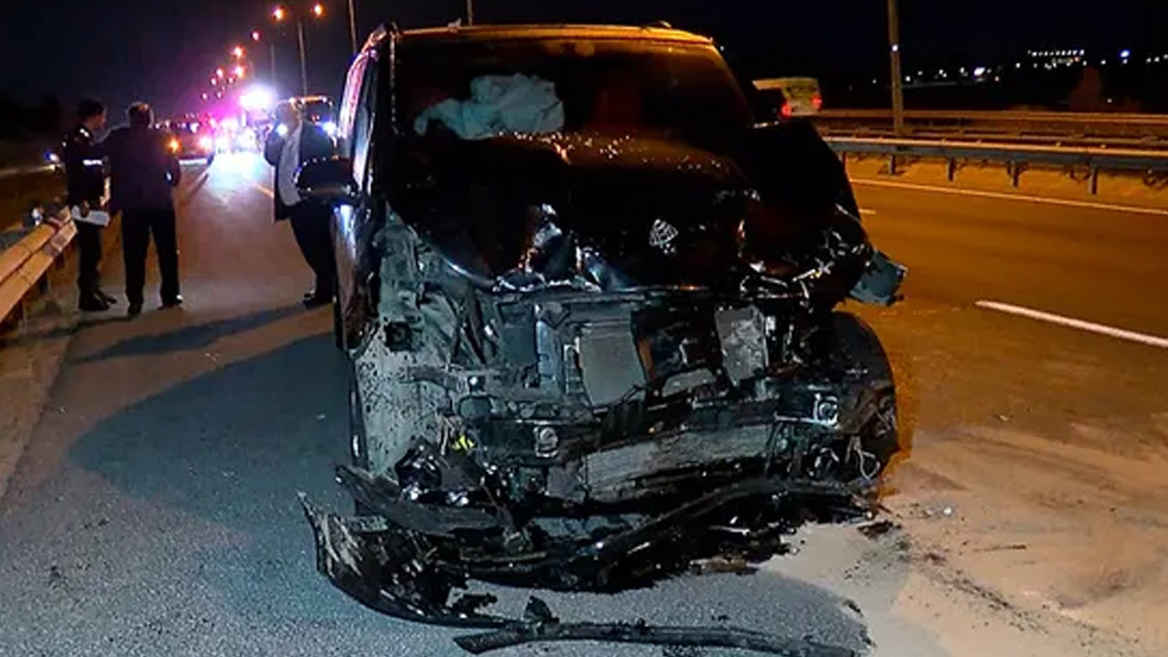 Eyüpsultan’da 2 aracın karıştığı kazada 4 kişi yaralandı