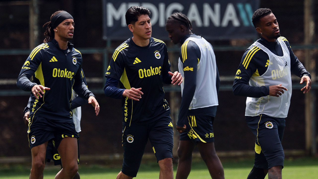 Fenerbahçe'nin kayıp yıldızı Edson Alvarez geri döndü