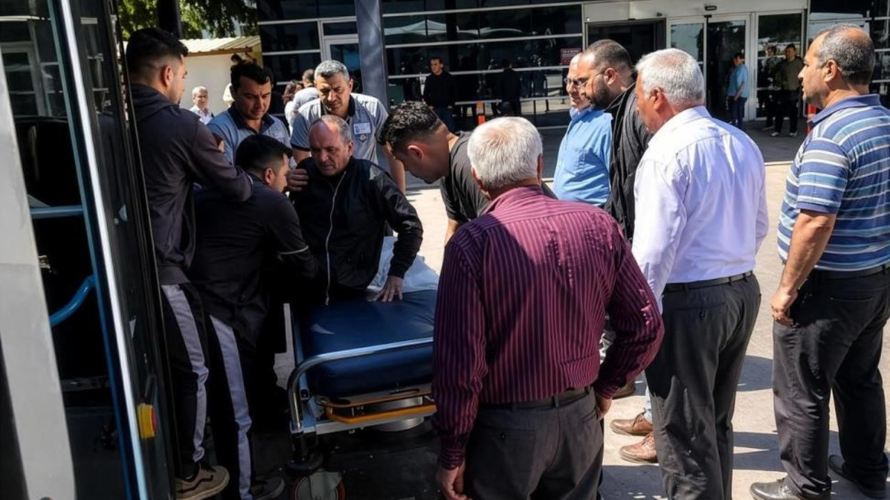 Yolcu fenalaştı: Otobüs şoförü direksiyonu hastaneye kırdı