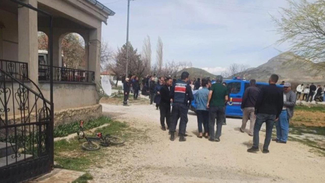Aile faciası: Eşini öldürüp aynı silahla intihar etti