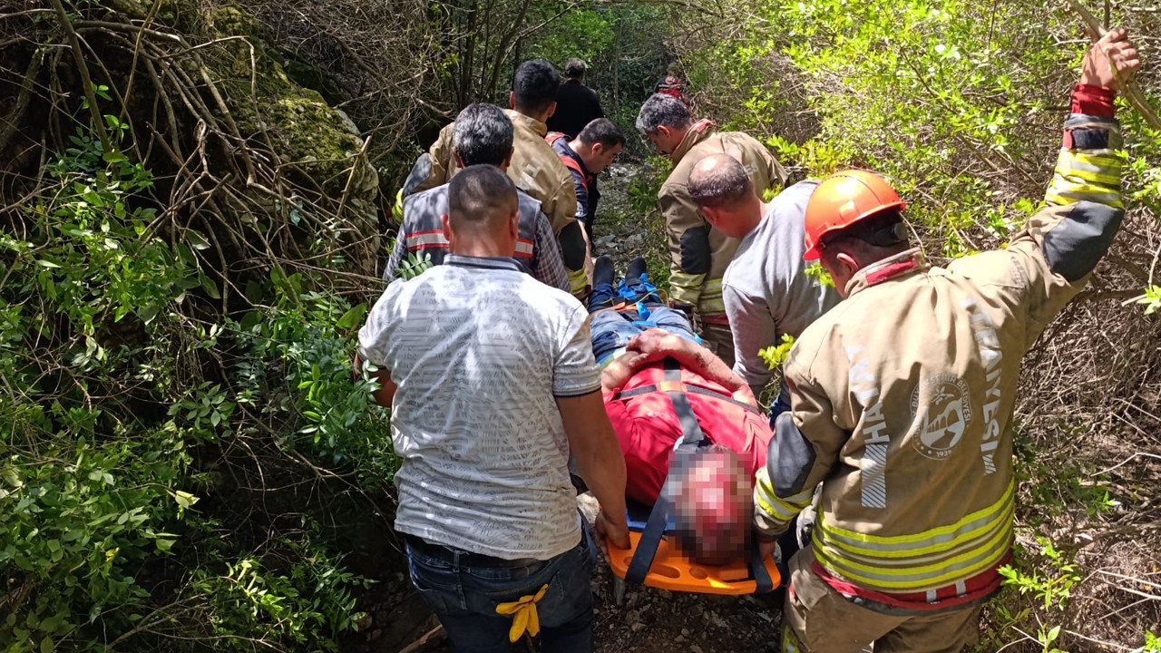 Dağlık arazide korkutan Kaza: 15 metre yükseklikten yere çakıldı