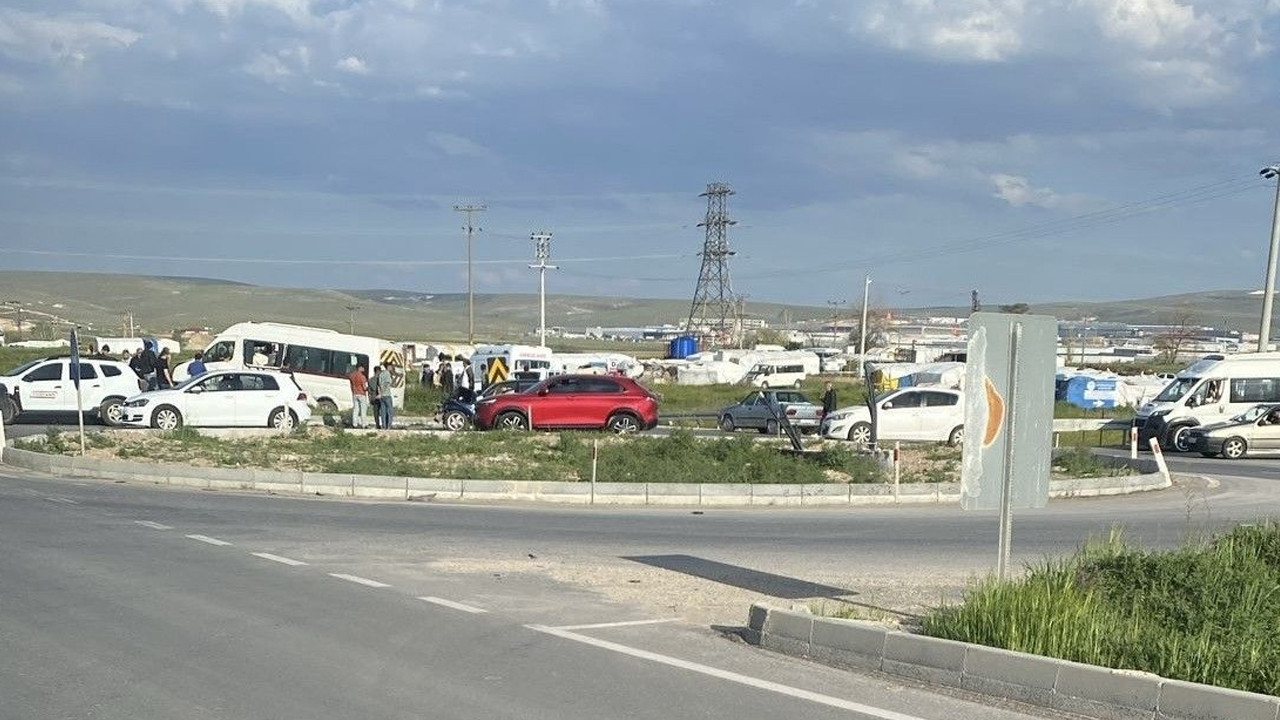 Eskişehir'de feci kaza: İşçi servisi ile otomobil çarpıştı