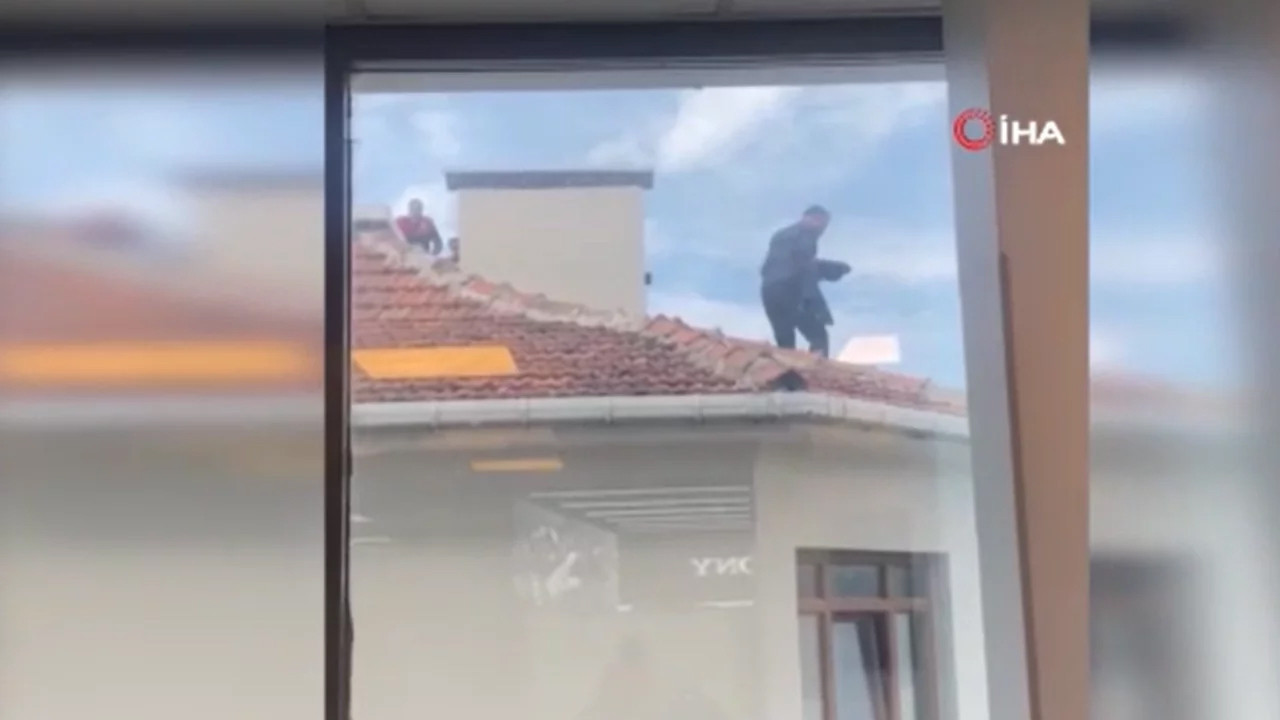 İstanbul'un göbeğinde kiremitli dehşet: Ekipler seferber oldu, hava yastığı açıldı