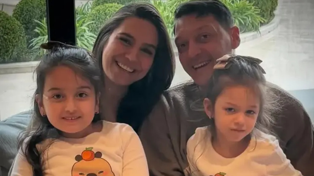 Mesut Özil’den eşi Amine Gülşe’ye kalpleri ısıtan doğum günü mesajı