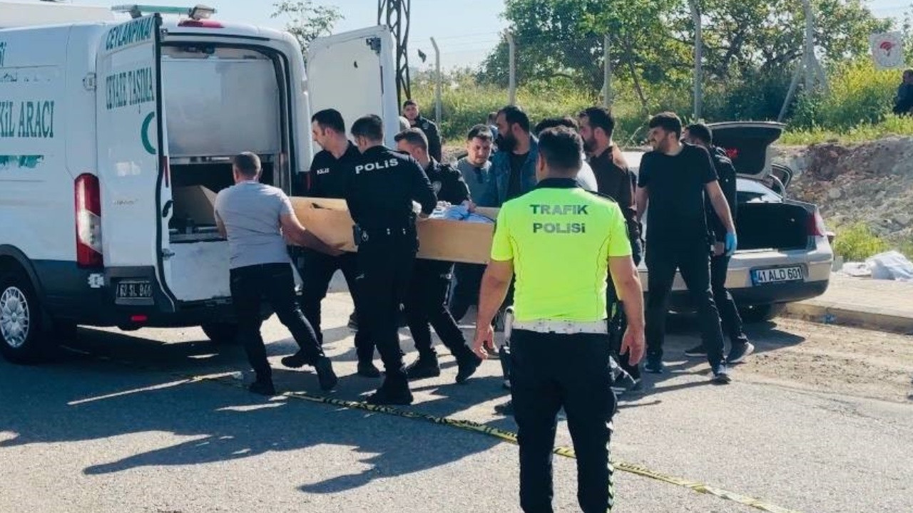 Park halindeki araçta şüpheli ölüm: Genç adam silahla vurulmuş halde bulundu