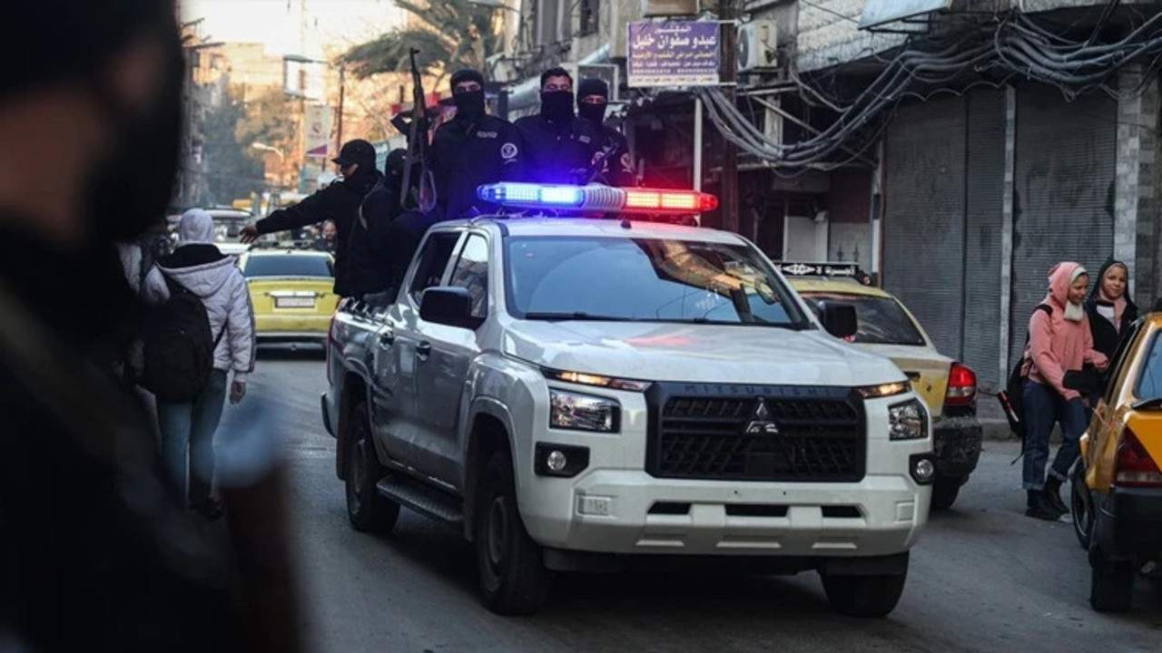 Şam’da sivil araca el bombalı saldırı