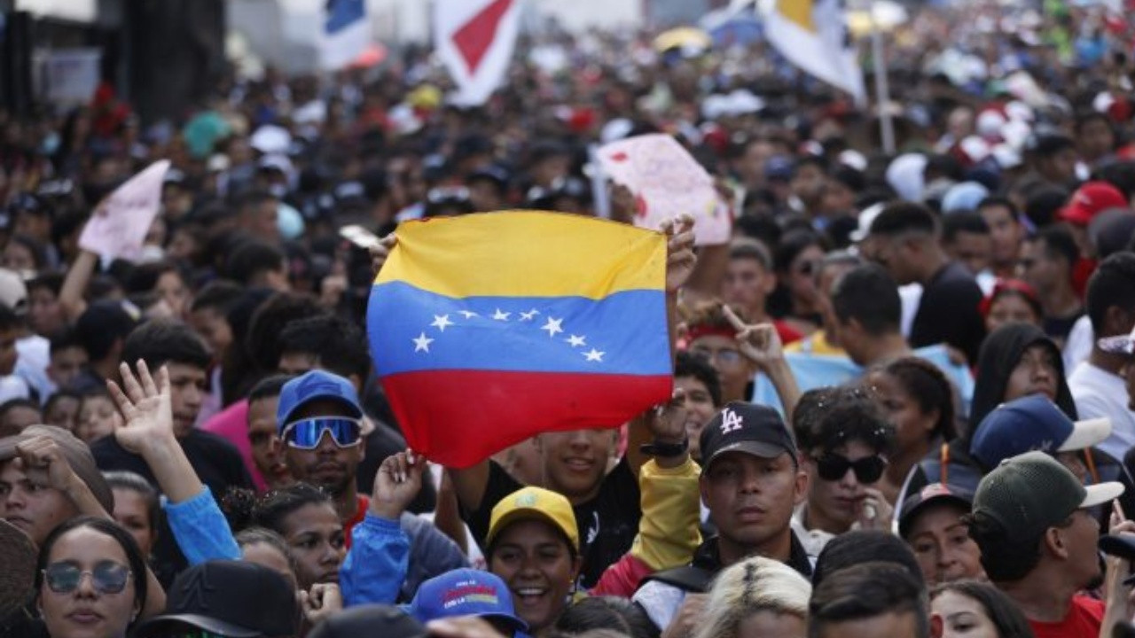Venezuela'da asgari ücrete zam