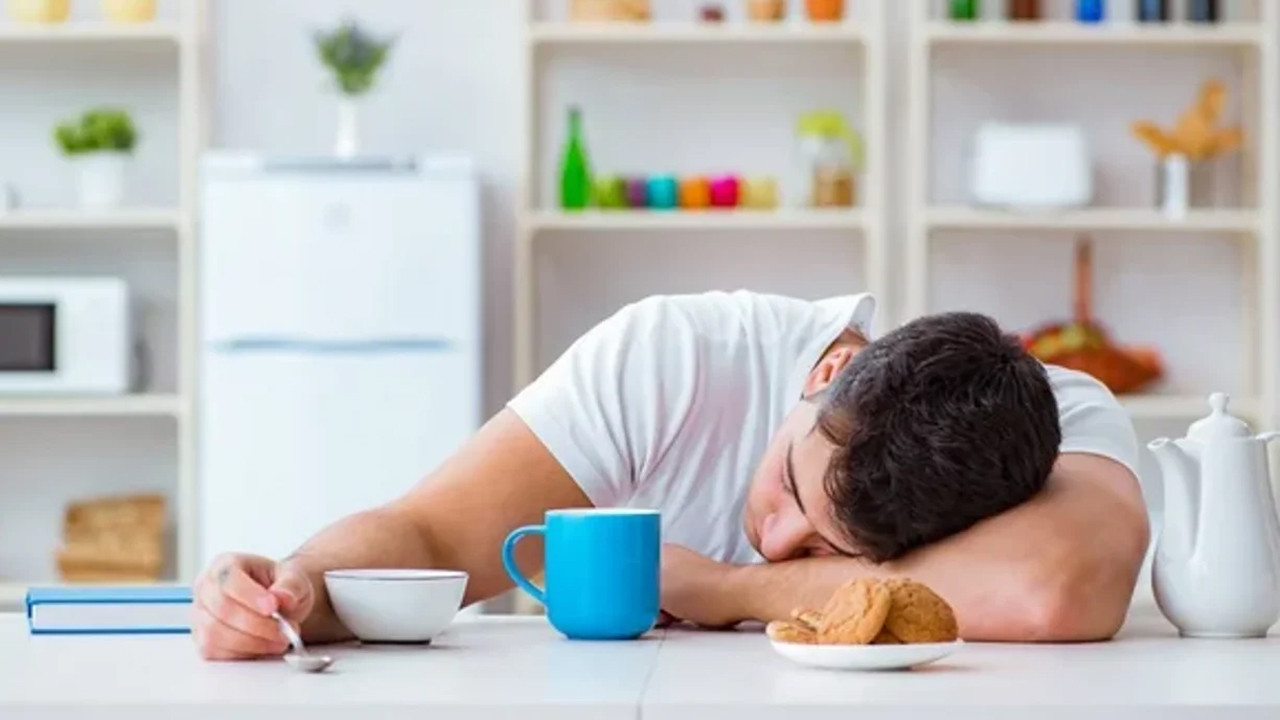 Yemek sonrası uyku basıyorsa dikkat