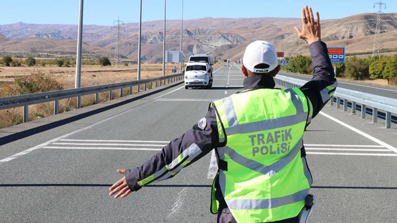 3 kuralı birden ihlal etti: Araç trafikten men edildi