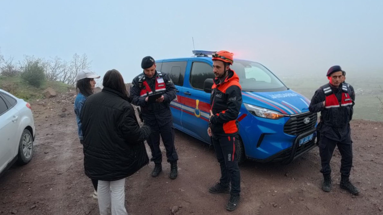 Ormanlık alanda yürüyüş yaparken kaybolan 2 arkadaş bulundu