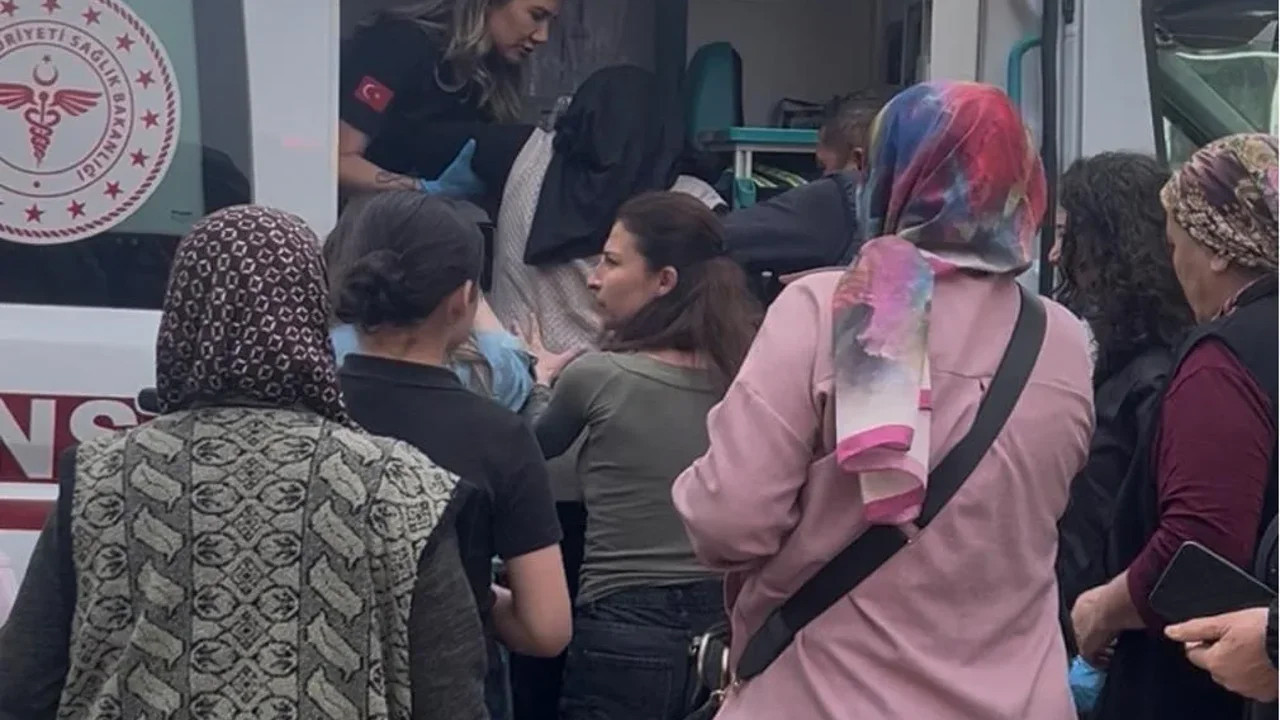 Aydın Efeler'de korkutan yangın: Dumandan etkilenen yaşlı kadın hastaneye kaldırıldı