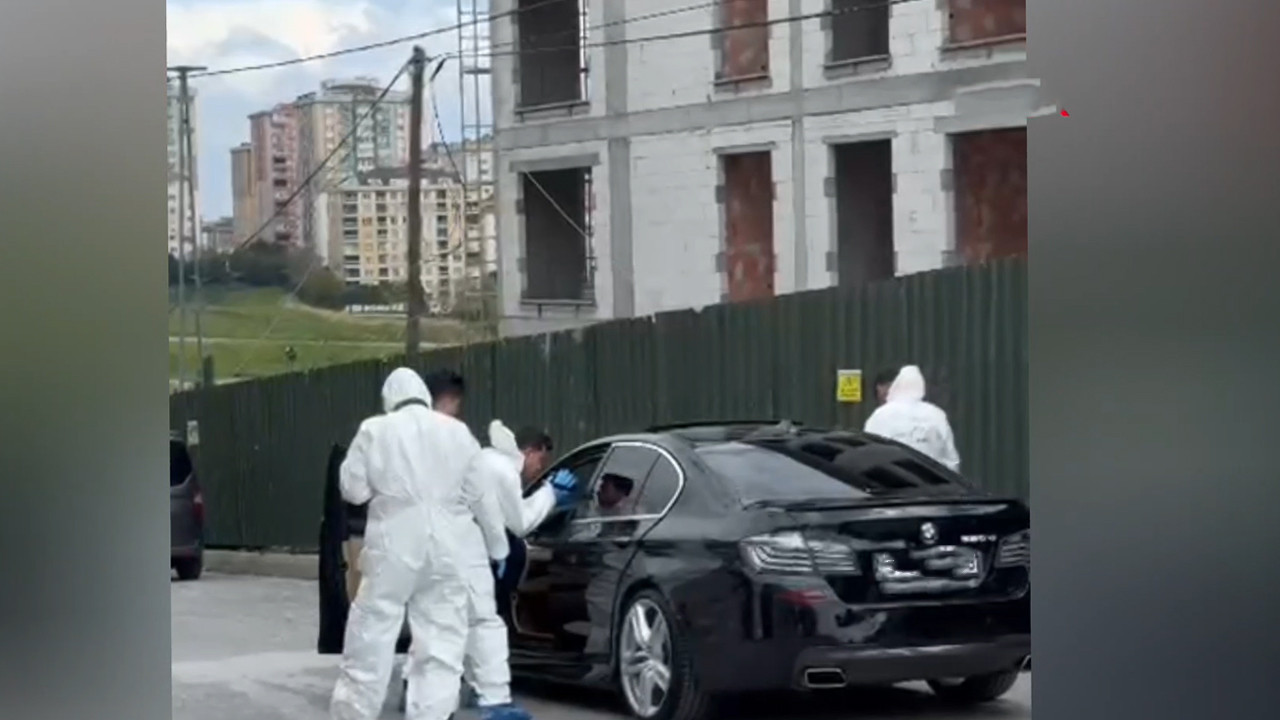Beylikdüzü'nde kanlı cinayet: Otomobilinde başından vuruldu