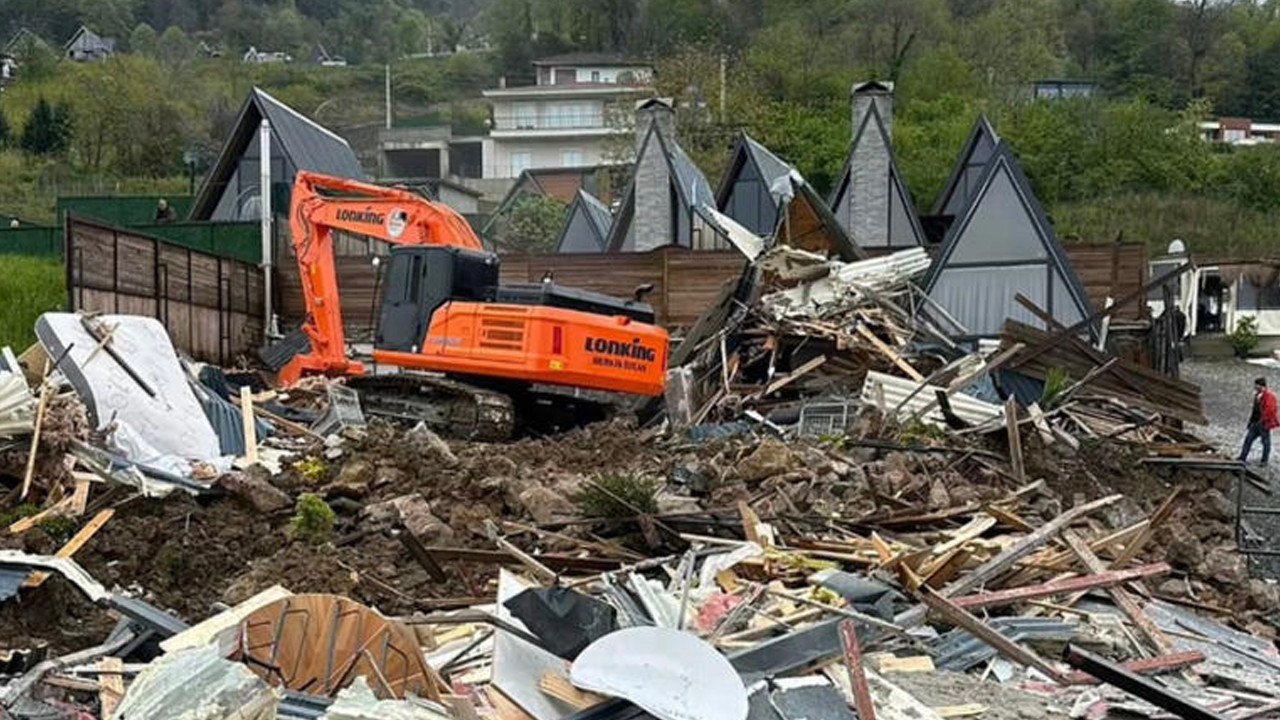 Sapanca’da ortak kavgasında kan aktı: Cinayetin işlendiği bungalovlar yıkıldı