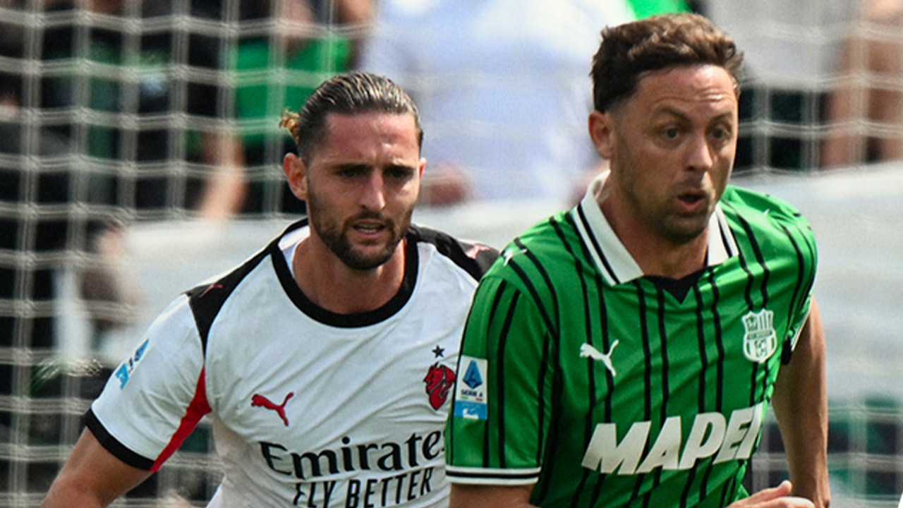 Sassuolo Milan'ı Berardi ve Lauriente ile yıktı: Tomori atılınca maç koptu
