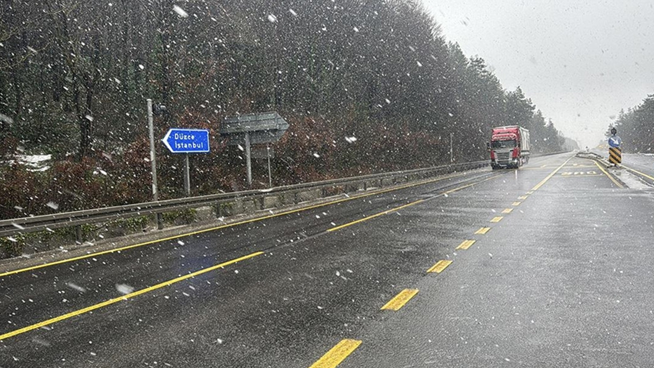 Bolu Dağı'nda kar yağışı başladı