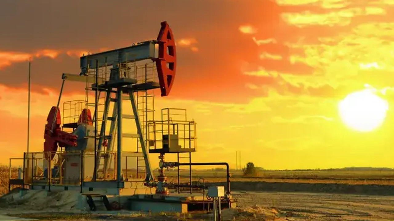 Brent petrolün varili 110 dolar seviyesini aştı (4 Mayıs 2026)