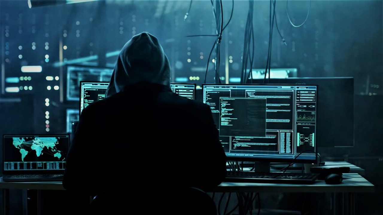 İranlı hackerlar 400 ABD subayının bilgilerini yayımladı