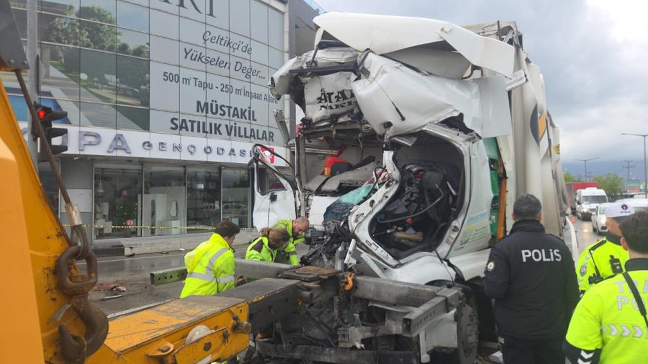 Tır ışıklarda duran tankere çarptı: 1 ölü